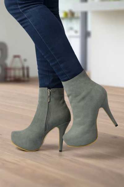 Botines Camila Gris