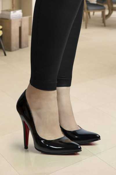 Tacones Gina Negro (Charol)