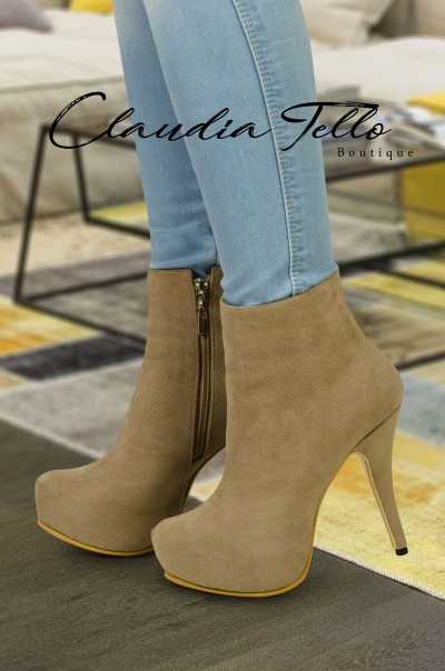 Botines Camila Cuero Beige