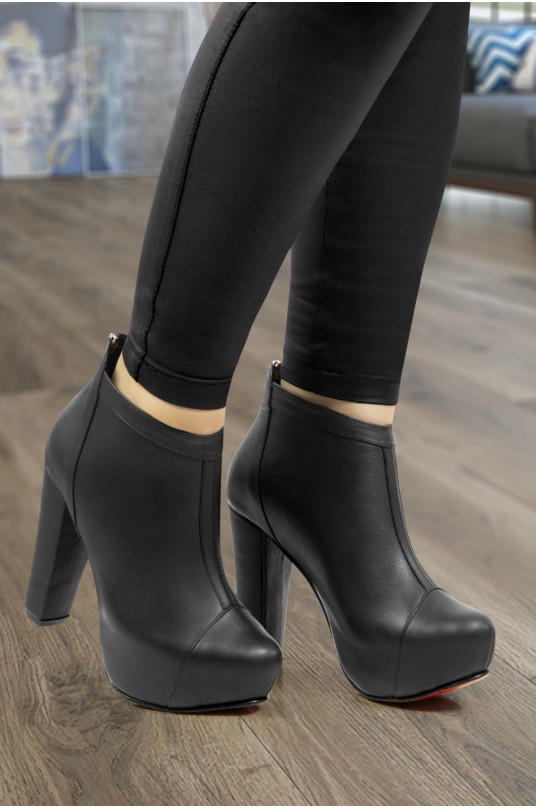 Botines Coco Liso Negro (Cuero)