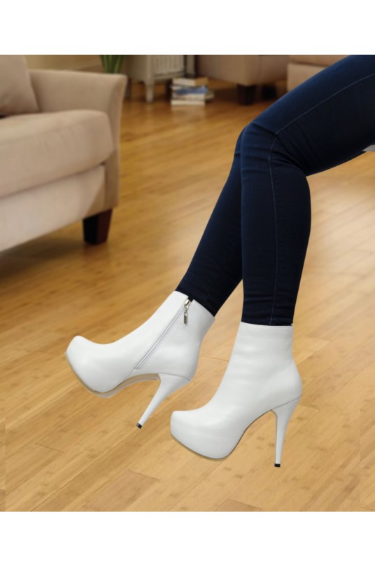 Botines Camila Blanco (Cuero)